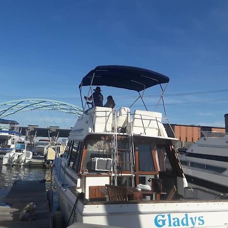 Hotel Waterfront 32' Bayliner Yacht Providence Exteriér fotografie