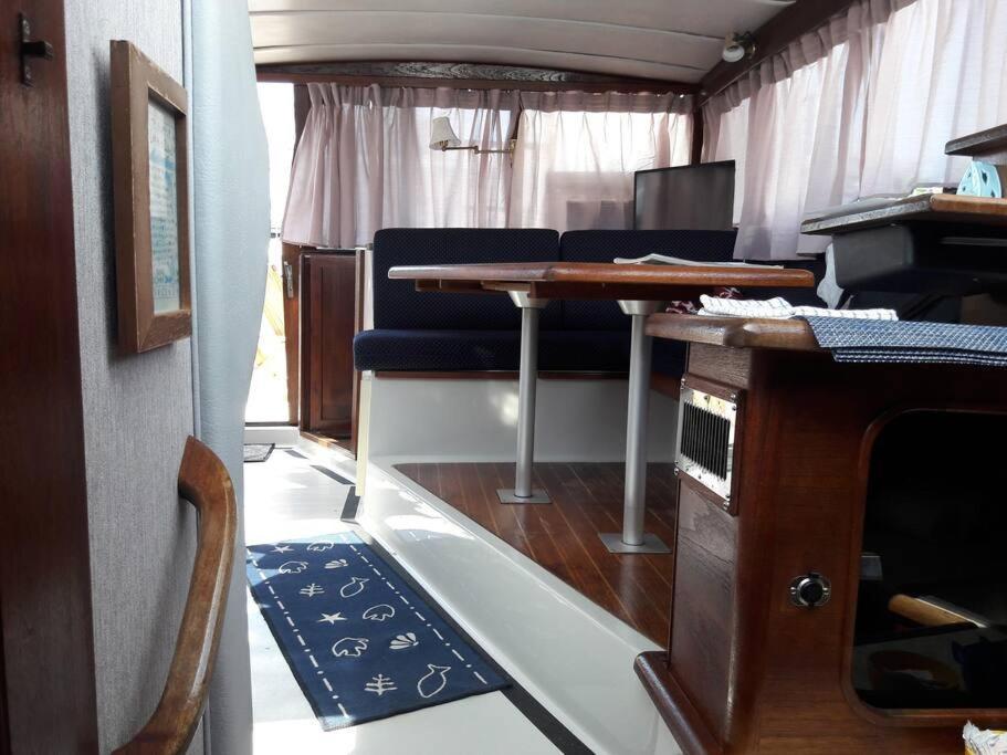 Hotel Waterfront 32' Bayliner Yacht Providence Exteriér fotografie